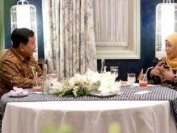 Prabowo Bertemu Empat Mata Dengan Khofifah