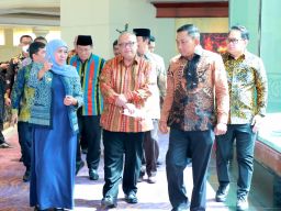 36 Perusahaan Dapatkan Jatim Invesment Leader Award 2023