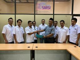 Pengurus SMSI Bondowoso Dikukuhkan SMSI Jawa Timur di Graha Wartawan Jatim