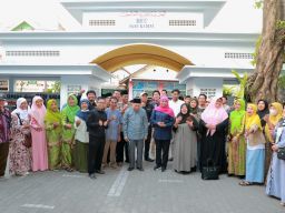 Gubernur Khofifah Dorong Pemantapan Ekosistem Pembelajaran di Kampung Inggris Pare Kediri