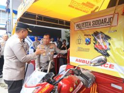 Di Terminal Purabaya, Kapolda Jatim Sampaikan Layanan SIM Tiga Pilar