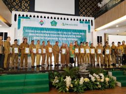 Berdasarkan Indeks Desa Membangun, 73 Desa  Di Sidoarjo Raih Status Desa Mandiri Dari Menteri Desa