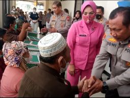 500 Pasien Ikuti Baksos Kesehatan ke-137 Polda Jatim dan Tzu Chi HUT Bhayangkara ke-77 tahun 2023