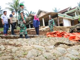 Fenomena Tanah Bergerak Di Ponorogo, Warga Segera Direlokasi