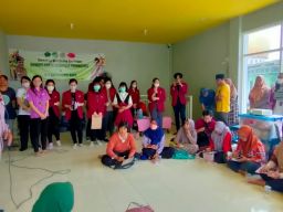 Mahasiswa Universitas Ciputra, Belajar Bisnis Ke Bumdes Surya Sejahtera Desa Kedung Turi Sidoarjo