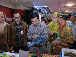 Wagub Emil Dorong Penguatan Pasar Domestik di Tengah Ketidakpastian Global