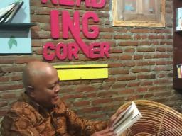 Terus Membaca Dan Menulis