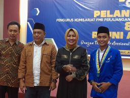 Rektor Unitomo Dukung Pengurus PMII Perjuangan Akses Jaringan di Luar Kampus