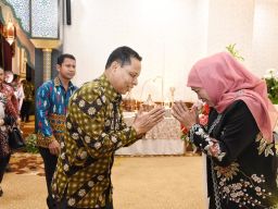 Halal Bihalal dengan Mitra ESDM, Gubernur Khofifah Sampaikan Apresiasi Layanan Masyarakat