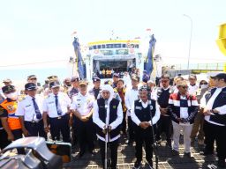 Ribuan Masyarakat Mudik Gratis ke Pulau Raas Kepulauan Madura Bersama Pemprov Jatim
