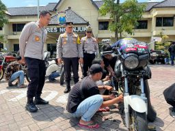 Ratusan Motor Berknalpot Brong Dikembalikan Kepemiliknya, Kapolres Nganjuk: Penuhi Persyaratannya