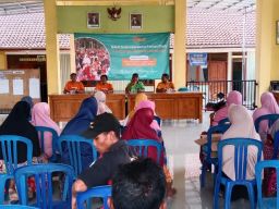 Penyaluran Sembako Forum IDeA di Apresiasi Masyarakat Desa di Lamongan