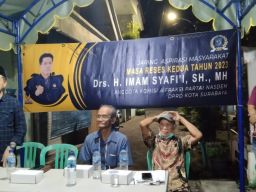 Reses di Gubeng, Imam Syafii Disambati Warga Soal IMB
