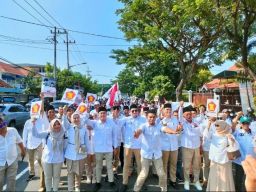 Long March ke KPU, Gerindra Surabaya Serahkan Berkas Pendaftaran Bacaleg