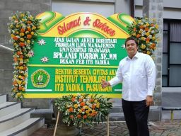 Disertasi, kuliah S3 itu tidak mudah.