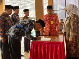 Sertijab Dua Kepala Desa di Pendopo Kecamatan Pakisaji Kabupaten Malang