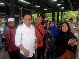 Belum Genap Sebulan Beroperasi, Pedagang Fresh Market Sambat