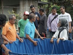 Tim Doktor Mengabdi UB Dorong Penerapan Biofloc Teknologi Untuk Budidaya Ikan Nila Di Batu