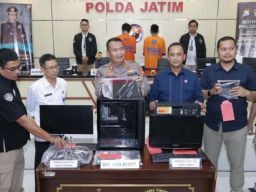 Polisi Ringkus Komplotan Peretas Promosikan Konten Perjudian Di Laman Pemprov Jatim Dan  ITS