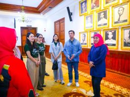 Gubernur Khofifah Harap Perempuan di Indonesia Setangguh Dewi Suhita