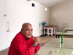 Tukang Ojek Belajar Dadi Konsultan Politik