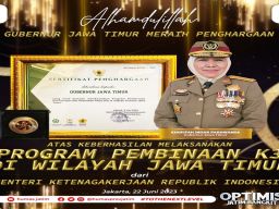 Kelima Kali Berturut, Gubernur Khofifah Raih Penghargaan Pembina K3 Terbaik Nasional