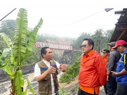 Sekdaprov Jatim Kunjungi Lokasi Banjir Lahar Semeru
