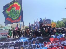 Frontal Jatim Akan Awasi dan Laporkan Aplikator Nakal Pelanggar Kepgub