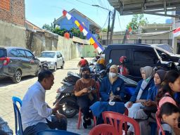 Perjuangan Posyandu Cahaya Sehat Melayani 45 Balita dengan Sarana Terbatas