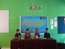 Mahasiswa Membangun Desa UB Dampingi SMKN 1 Maesan Bondowoso Budidaya Ikan Dalam Ember