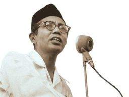 Pak Natsir Teman Raja Faisal