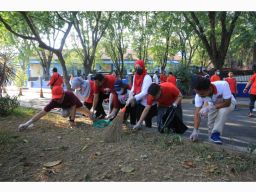 HUT RI Ke 78, 500 Pegawai Pelindo Regional 3 Bersih-bersih Area Pelabuhan