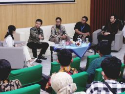 Wagub Emil Ajak Generasi Muda Teruskan Perjuangan Para Pahlawan Usai Belajar Di Luar Negeri