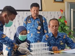 33  PNS Bakesbangpol Lamongan Jalani Tes Urine, Alhamdulillah Semuanya Negatif