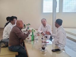 Cara Semesta Mencintai Kita