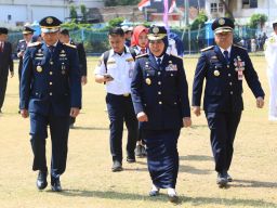 Khofifah Dorong Konektifitas Wilayah Jatim Lewat Pengembangan Transportasi Massal