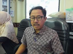 Ini Kata Baktiono Terkait Kado Celana Dalam Kosgoro 1957 Jatim ke Komisi D