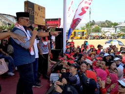 Sosialisasi Ganjar-Mahfud, Barisan Relawan SIBER Gelar Aksi Sosial di Malang