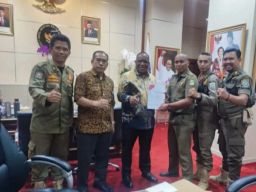 Ratusan Satpol PP Lamongan Desak Kemendagri Angkat Honorer Satpol PP Jadi PNS