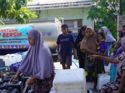 Muhammadiyah Lamongan Peduli, Bantu Salurkan Air Bersih untuk Warga Terdampak Kekeringan