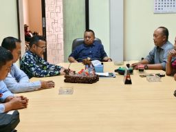 Pererat Komunikasi, OJK dan PWI Jatim Gagas Gathering Media