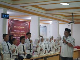 Kurikulum Sekolah Merdeka Belajar, SMPN 2 Waru Kunjungi KPU Jatim