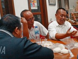 Ketua PWI Jatim: Pers harus selektif memuat hasil survei politik