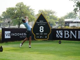 Gaganjeet Bhullar Pimpin Posisi