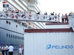 Pelindo Regional 3 Benoa Berhasil Sandarkan Kapal Jumbo, Cruise Celebrity Solstice