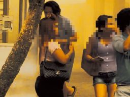 Hotel GM253 Jember Terbakar, Wanita Cantik Berhamburan