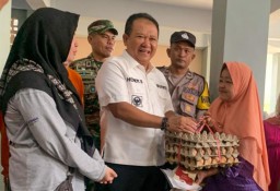 Pemkab Jember Salurkan Bantuan 12 Kilogram Telur Ayam Per KK Tangani Stunting
