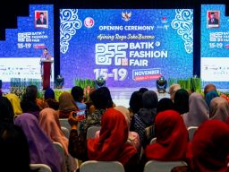 Batik Fashion Fair Sarana Promosi Produk UMKM Jatim