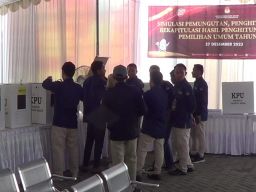 Beri Pemahaman Pada Pemilih Dan Penyelenggara, KPU Lamongan Gelar Simulasi Pemungutan Suara