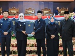 Raperda Penanaman Modal Resmi Disetujui DPRD Jatim